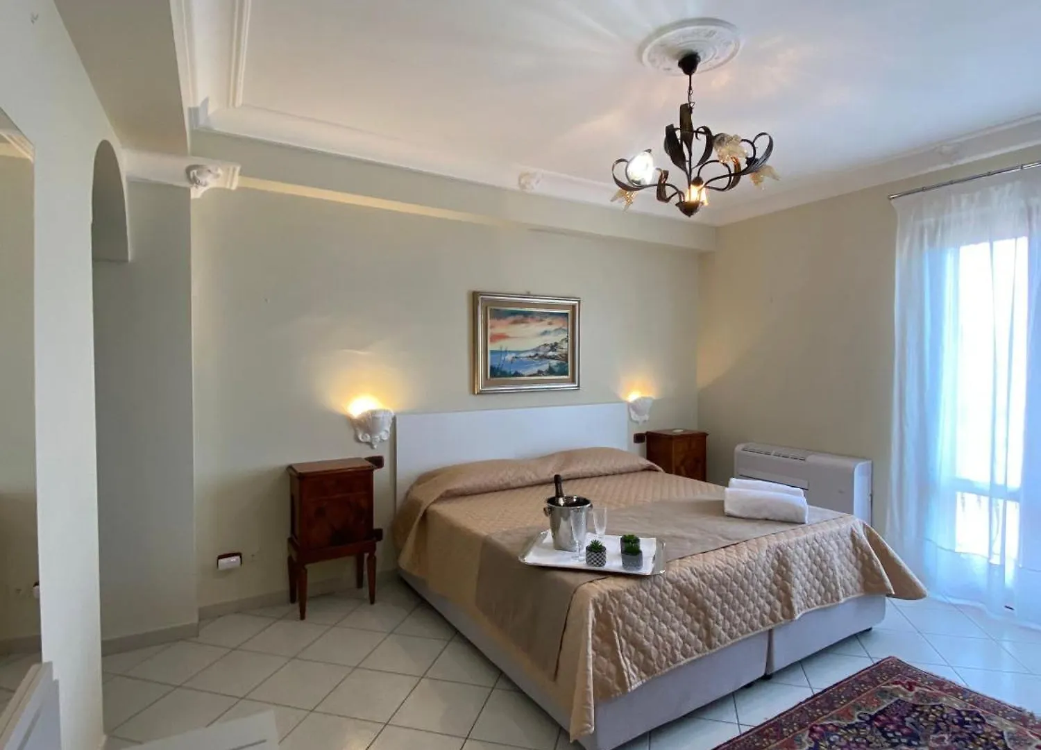 Scala Dei Turchi Palace Suiten Fuer 4 Personen In Realmonte Apartment
