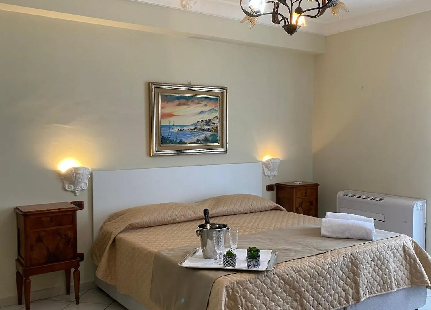 Apartment Scala Dei Turchi Palace Suiten Fuer 4 Personen In Realmonte Italy